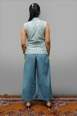 Chaitasri Cambric Cotton Printed Sleeveless Shirt