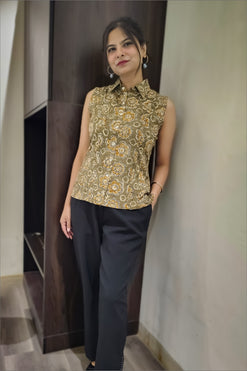 Chaitasri Cambric Cotton Printed Sleeveless Shirt