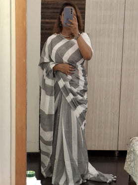 Grey and White Pure Cotton Saree with Running Blouse Piece